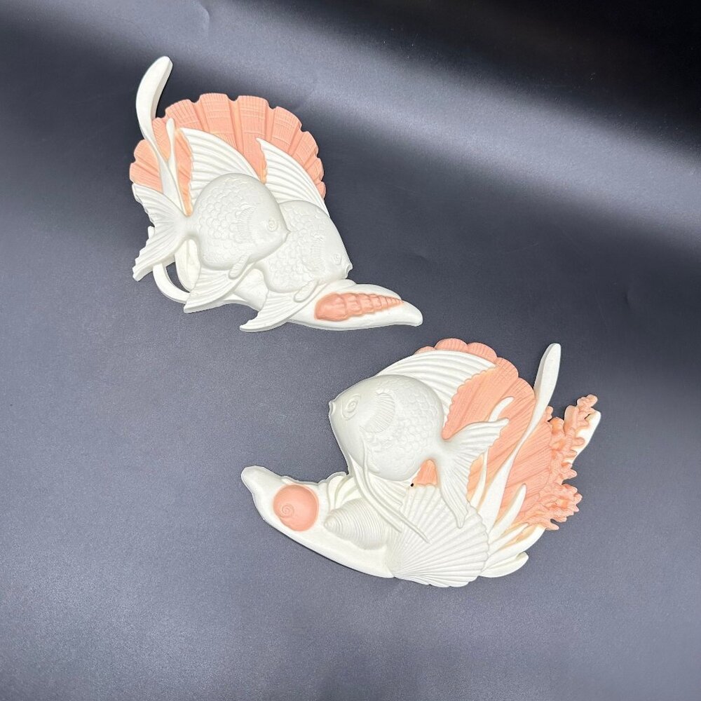 Vintage Fish Wall Hanging Bathroom Decor 80s Burwood USA Peach Pink Plastic 2882